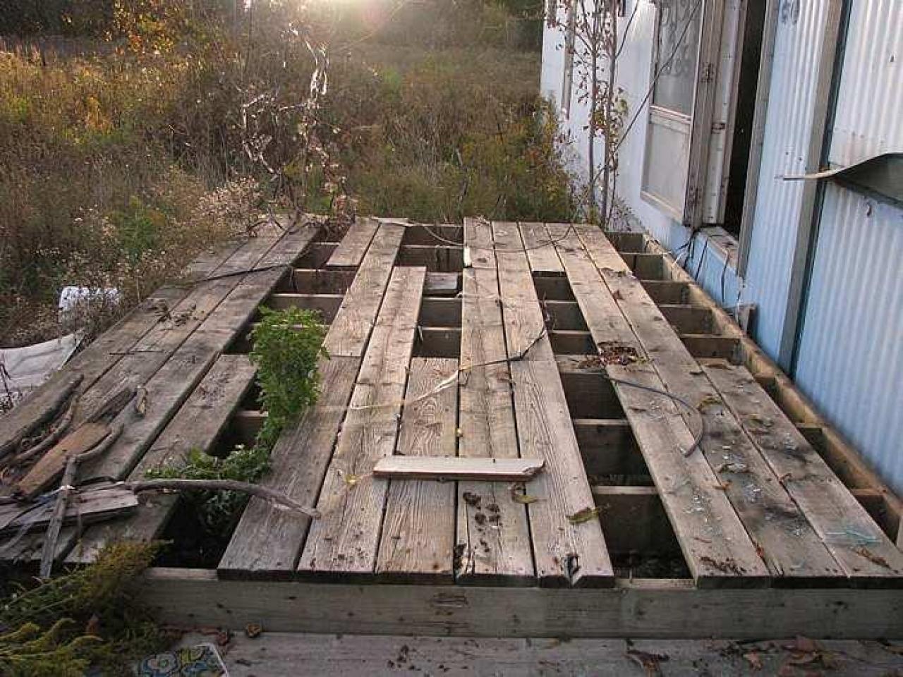 Death of a Trailer Park - Death-of-a-Trailer-Park10.jpg