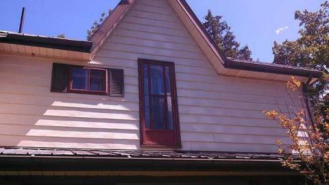 the landing - Cornhuskers-House15.jpg