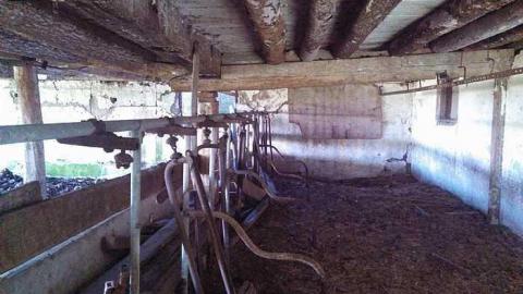 the landing - Cornhuskers-House21.jpg