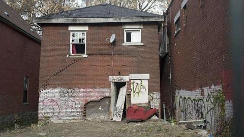 Photo from October 2015 - House/Exteriors