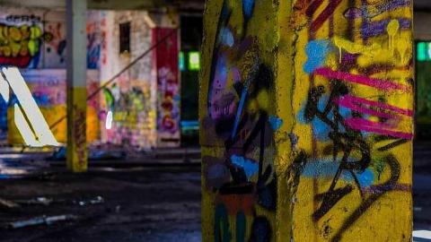 No Place Like Holmes - Holmes-Foundry85.jpg