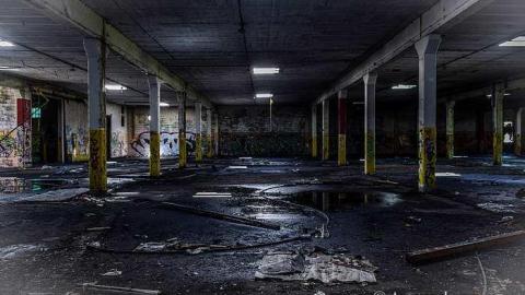 No Place Like Holmes - Holmes-Foundry73.jpg