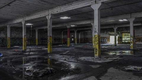 No Place Like Holmes - Holmes-Foundry74.jpg