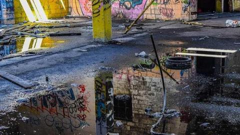 No Place Like Holmes - Holmes-Foundry86.jpg