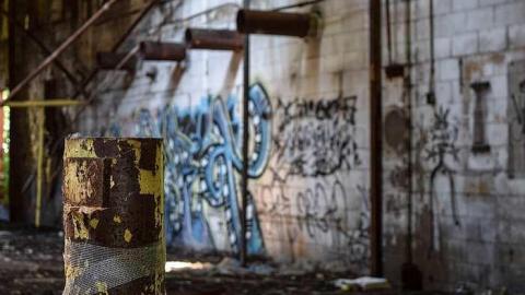 No Place Like Holmes - Holmes-Foundry87.jpg