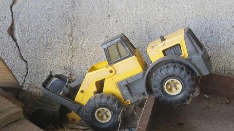 Peaceful yet Trashed - Stone,-Cars,-and-a-Frog15.jpg