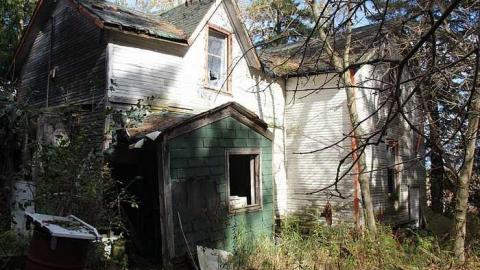 October 25 - House-On-The-Hill31.jpg