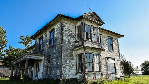 Photo from Hull in a Handbasket