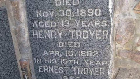 Fisherville - Fisherville 011.jpg