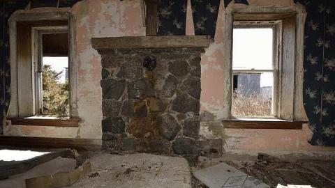 April '15 - i-6.969.jpg