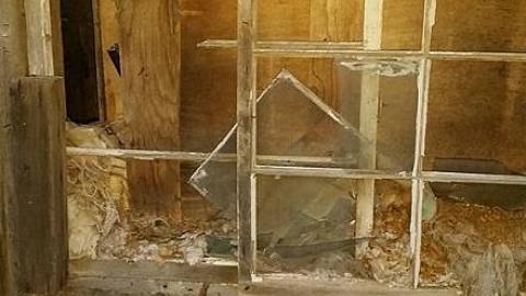 Fergus House and Barn - Fergus-Farmhouse-At-The-Gates14.jpeg