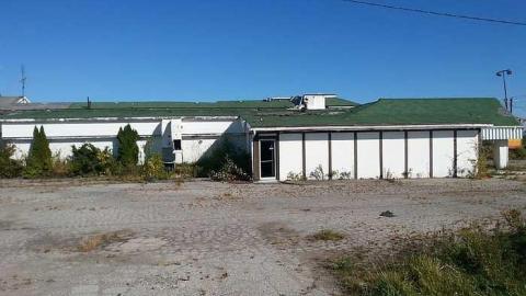 Abandoned Restaurant - The-Plainsman-Restaurant15.jpg