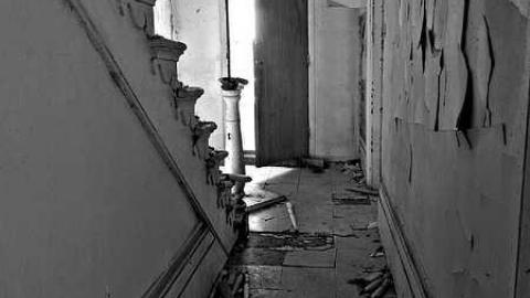 November 2015 - r-house5.jpg