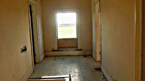 November 2015 - e-house9b.jpg