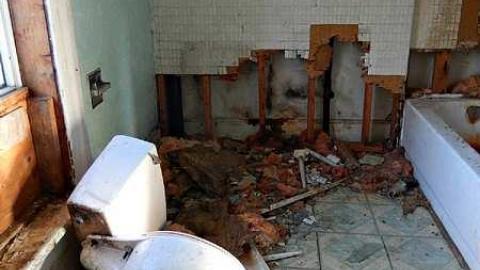 November 2015 - a-house9c.jpg