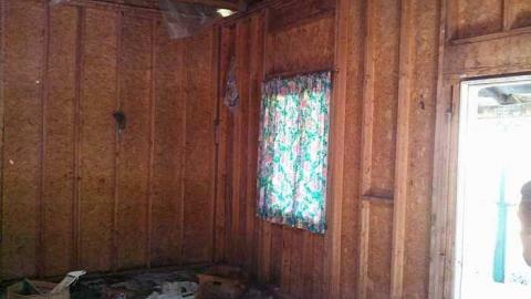 Fruit stand/ Cabin photo 3