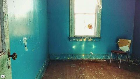 Sept 26-Colorful Farm House - g-IMAG00914.jpg