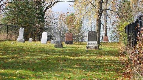 Photo from Annan Pioneer Cemetery