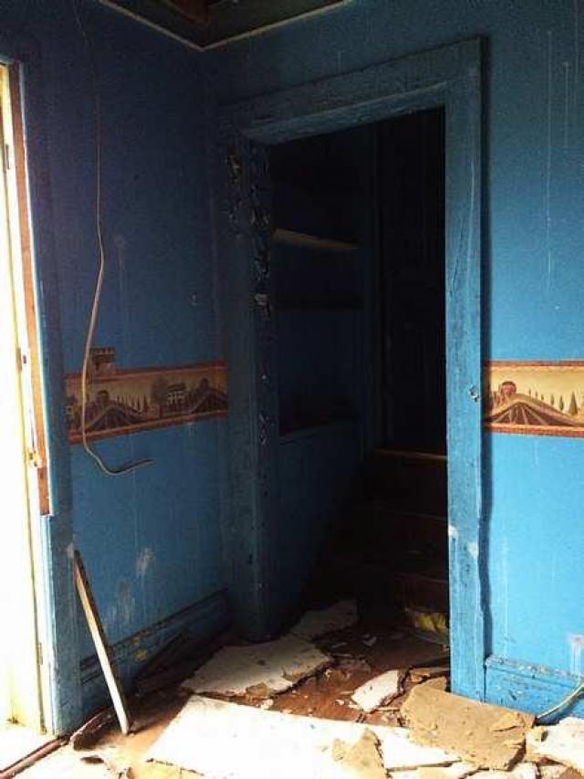 Creepy Feeling - o-IMG_6191.jpg