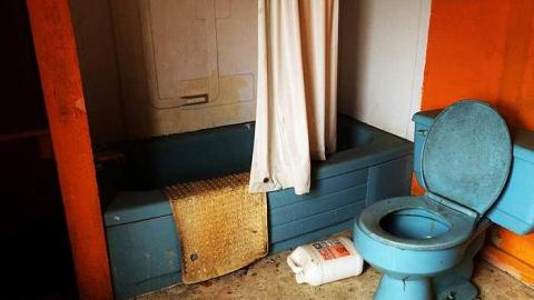 Creepy Feeling - p-IMG_6194.jpg