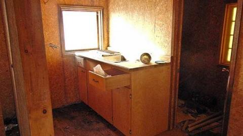 Wishart Cabin - Wishart-Cabin4.jpg