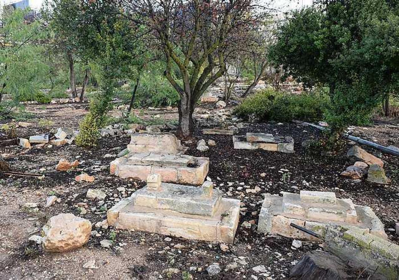 Mamilla - Doomed-Tomb-(1289-AD)19.jpg