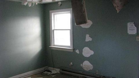 Anyone for the Dentist? - Abandoned-Dentist-Office1.jpg