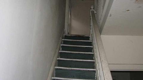 Anyone for the Dentist? - Abandoned-Dentist-Office14.jpg