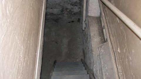 Anyone for the Dentist? - Abandoned-Dentist-Office6.jpg