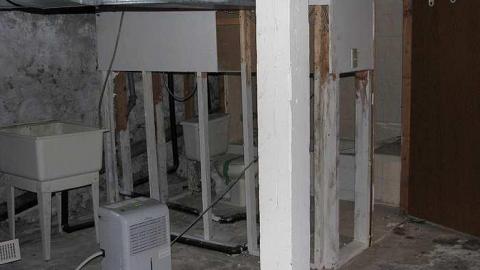 Anyone for the Dentist? - Abandoned-Dentist-Office7.jpg