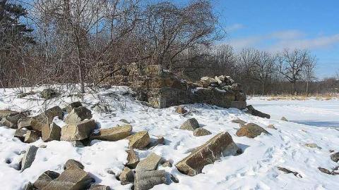 Dowker Island Ruins - Dowker-Island-ruins3.jpg