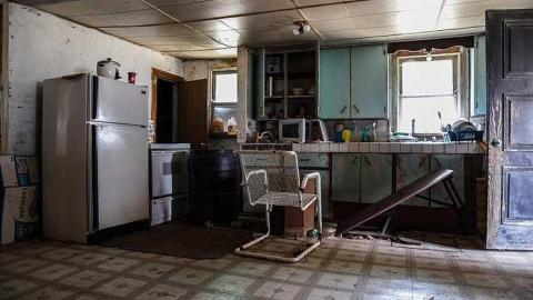 Hillview Farm - v-CMC_1946.jpg