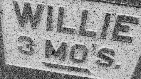 Franklin  - Franklin-Pioneer-Cemetery42.jpg