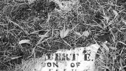 Franklin  - Franklin-Pioneer-Cemetery33.jpg