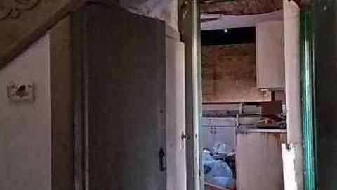 Enemy At The Gates - Fergus-Farmhouse-At-The-Gates29.jpg