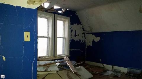 Enemy At The Gates - Fergus-Farmhouse-At-The-Gates60.jpg