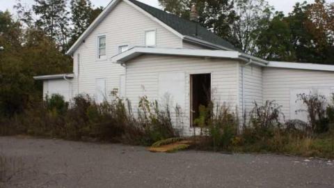 Sideline House - Pickering, Ontario