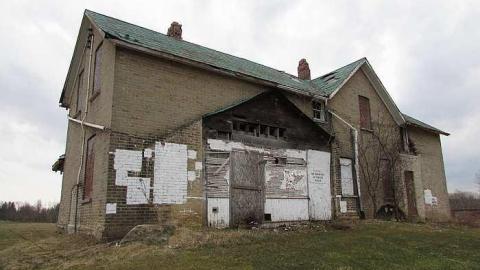 No Upstairs pics - Reuben-Heise-House36.jpg