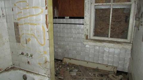 No Upstairs pics - Reuben-Heise-House35.jpg