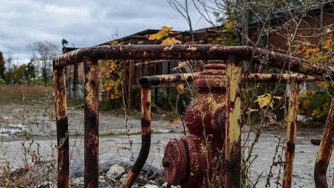 Stuck Outside - Century-Manor-Asylum290.jpg