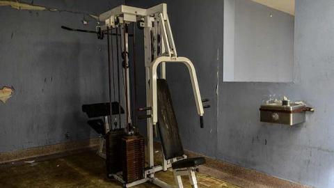 Unexpected Entry - DSC_0307.jpg