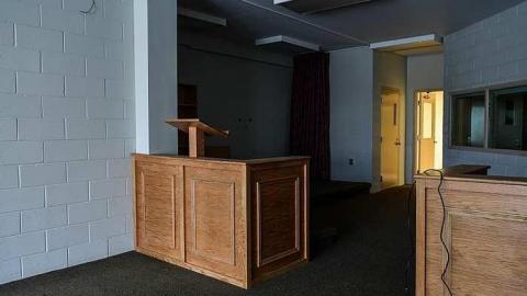 Unexpected Entry - DSC_0311.jpg