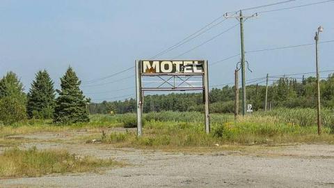 July 2015 - Motel-Longbranch133.jpg