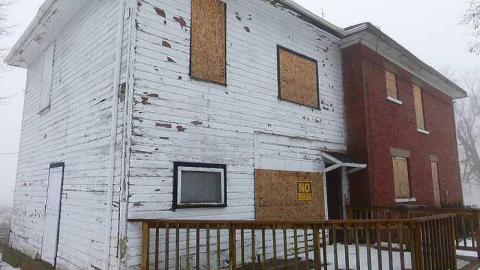 In the Fog - Latched-Into-Darkness149.jpg