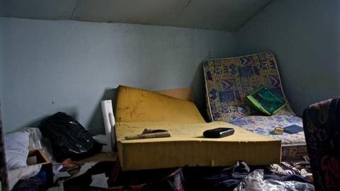 Hidden Treasures  - Who-Owns-These-Memories32.jpg