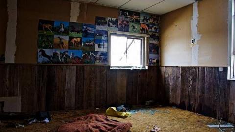 Hidden Treasures  - Who-Owns-These-Memories46.jpg