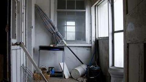 Hidden Treasures  - Who-Owns-These-Memories77.jpg