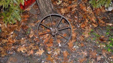 Burlington Hoarder - Hoarders-Trash-Heap20.jpg