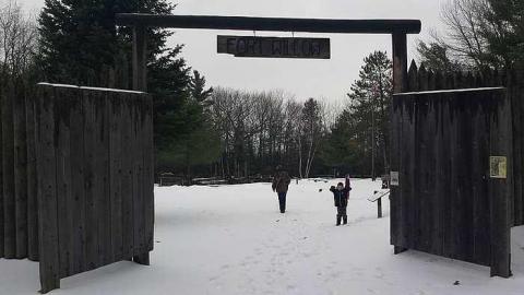 FORT WILLOW - Fort-Willow14.jpg