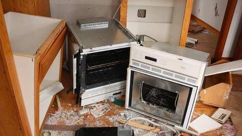 Jan 2016 - Upgrade,-Downgrade3.jpg